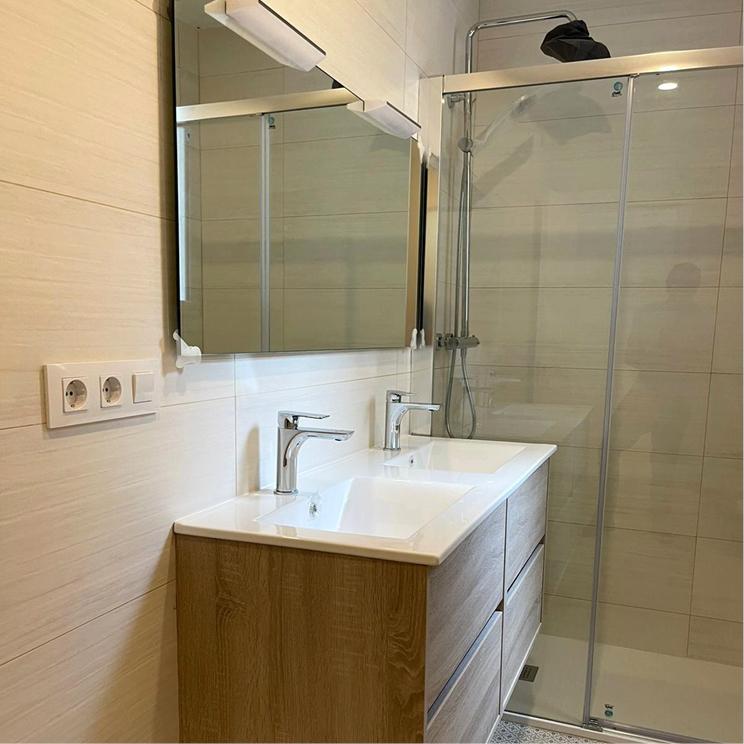 CONTEMPORARY CLASSIC